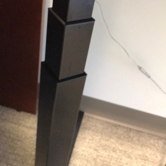 Meet your Posher, Ellis - Picture 1 of 1